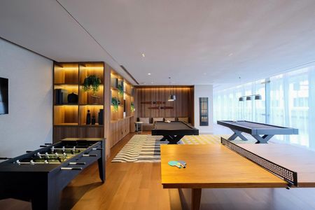 Apartamento à venda com 330m², 3 quartos e 5 vagas Apartamento à venda com 330m², 3 quartos e 5 vagasSala de Jogos