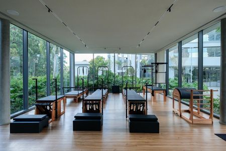 Apartamento à venda com 330m², 3 quartos e 5 vagas Apartamento à venda com 330m², 3 quartos e 5 vagasÁrea comum