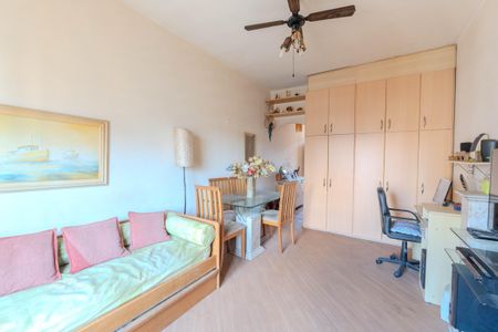 Studio à venda com 29m², 1 quarto e sem vaga Studio à venda com 29m², 1 quarto e sem vagaKitnet