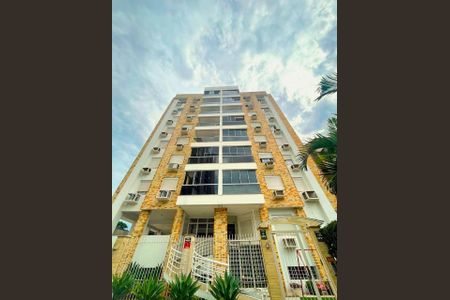 Apartamento à venda com 77m², 2 quartos e 1 vaga Apartamento à venda com 77m², 2 quartos e 1 vagaFachada
