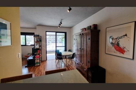 Foto 03 de apartamento à venda com 2 quartos, 70m² em Pinheiros, São Paulo