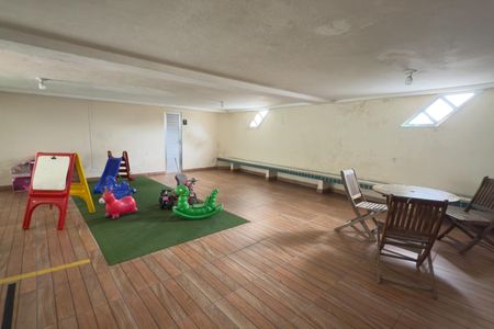 Apartamento para alugar com 38m², 1 quarto e 1 vaga Apartamento para alugar com 38m², 1 quarto e 1 vagaÁrea comum - Brinquedoteca