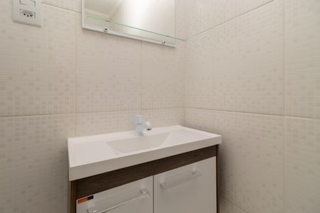 Casa para alugar com 70m², 4 quartos e 1 vaga Casa para alugar com 70m², 4 quartos e 1 vagaBanheiro Social