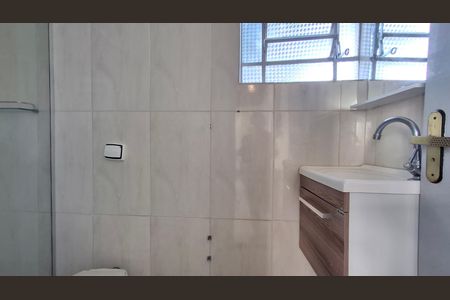 Casa à venda com 132m², 3 quartos e 3 vagas Casa à venda com 132m², 3 quartos e 3 vagasCasa 2 Banheiro
