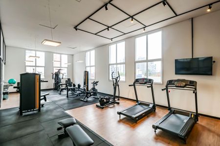Apartamento à venda com 94m², 3 quartos e 2 vagas Apartamento à venda com 94m², 3 quartos e 2 vagasÁrea comum - Academia