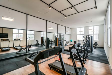 Apartamento à venda com 94m², 3 quartos e 2 vagas Apartamento à venda com 94m², 3 quartos e 2 vagasÁrea comum - Academia