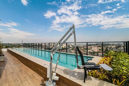 Apartamento à venda com 94m², 3 quartos e 2 vagas Apartamento à venda com 94m², 3 quartos e 2 vagasÁrea comum - Piscina