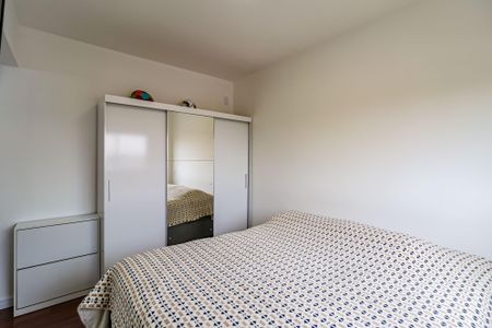 Apartamento à venda com 94m², 3 quartos e 2 vagas Apartamento à venda com 94m², 3 quartos e 2 vagasSuite