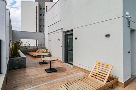 Apartamento à venda com 94m², 3 quartos e 2 vagas Apartamento à venda com 94m², 3 quartos e 2 vagasÁrea comum - Piscina