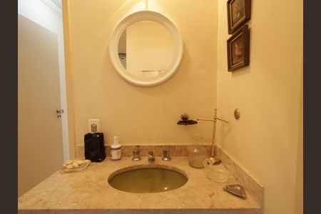 Apartamento para alugar com 143m², 2 quartos e 2 vagasBanheiro Social