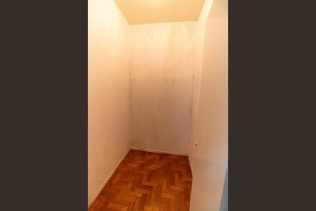 Apartamento à venda com 80m², 2 quartos e sem vaga Apartamento à venda com 80m², 2 quartos e sem vagaDespensa