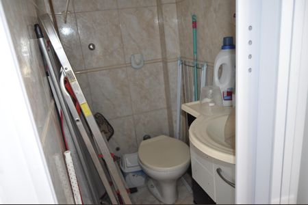 Apartamento à venda com 58m², 2 quartos e 1 vagaBanheiro de Serviço