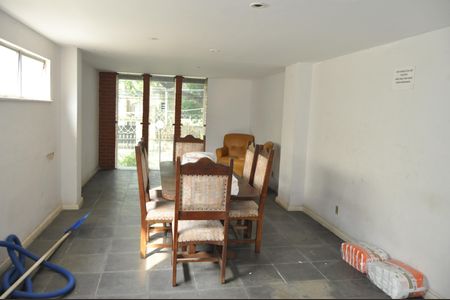 Apartamento à venda com 58m², 2 quartos e 1 vagaÁrea comum