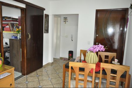 Apartamento à venda com 58m², 2 quartos e 1 vagaSala