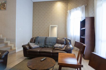 Sala de casa de condomínio para alugar com 3 quartos, 173m² em Alphaville Nova Lima, Nova Lima