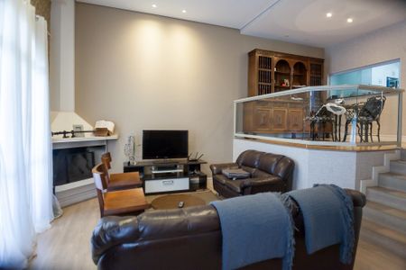 Sala de casa de condomínio para alugar com 3 quartos, 173m² em Alphaville Nova Lima, Nova Lima