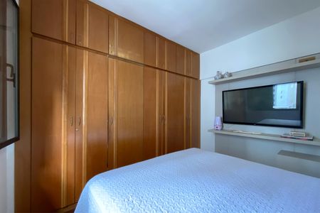 Apartamento à venda com 95m², 3 quartos e 2 vagas Apartamento à venda com 95m², 3 quartos e 2 vagasSuite