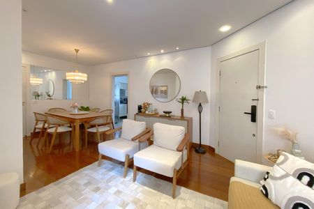 Sala de apartamento à venda com 3 quartos, 95m² em Belvedere, Belo Horizonte