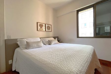 Apartamento à venda com 95m², 3 quartos e 2 vagas Apartamento à venda com 95m², 3 quartos e 2 vagasSuite