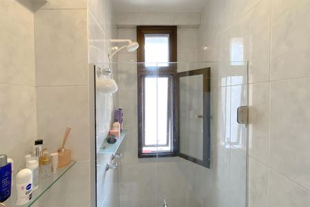 Apartamento à venda com 95m², 3 quartos e 2 vagas Apartamento à venda com 95m², 3 quartos e 2 vagasBanheiro