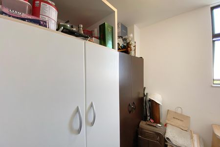 Apartamento à venda com 95m², 3 quartos e 2 vagas Apartamento à venda com 95m², 3 quartos e 2 vagasQuarto de Serviço