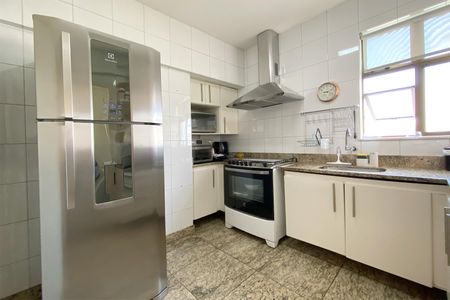 Apartamento à venda com 95m², 3 quartos e 2 vagas Apartamento à venda com 95m², 3 quartos e 2 vagasCozinha