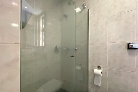 Apartamento à venda com 95m², 3 quartos e 2 vagas Apartamento à venda com 95m², 3 quartos e 2 vagasBanheiro da Suíte