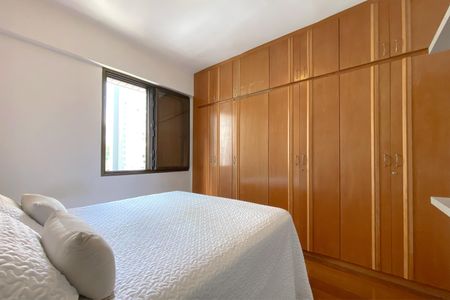 Apartamento à venda com 95m², 3 quartos e 2 vagas Apartamento à venda com 95m², 3 quartos e 2 vagasSuite