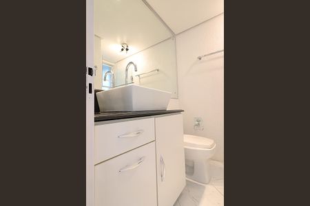 Apartamento à venda com 65m², 2 quartos e 1 vagaBanheiro Social