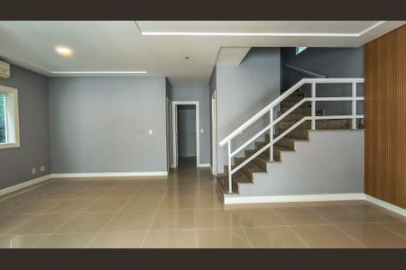 Sala de casa de condomínio à venda com 5 quartos, 480m² em Barra da Tijuca, Rio de Janeiro