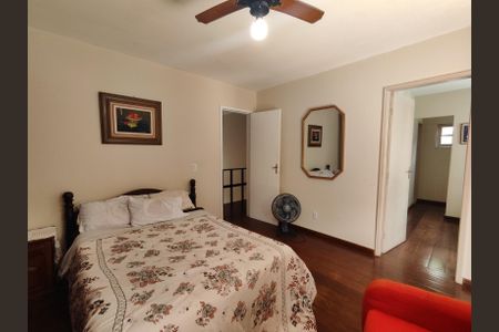 Casa à venda com 180m², 3 quartos e 2 vagasSuíte