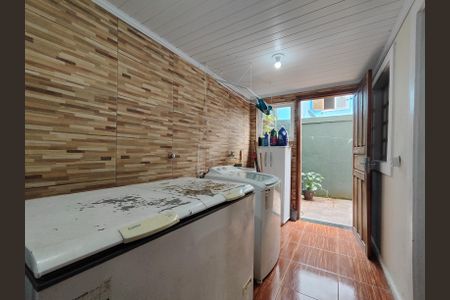 Casa à venda com 180m², 3 quartos e 2 vagasÁrea de Serviço