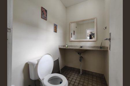 Casa à venda com 180m², 3 quartos e 2 vagasLavabo