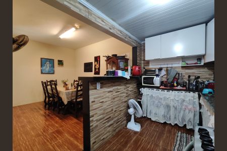 Casa à venda com 180m², 3 quartos e 2 vagasCozinha