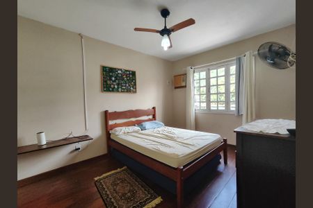 Casa à venda com 180m², 3 quartos e 2 vagasQuarto 1