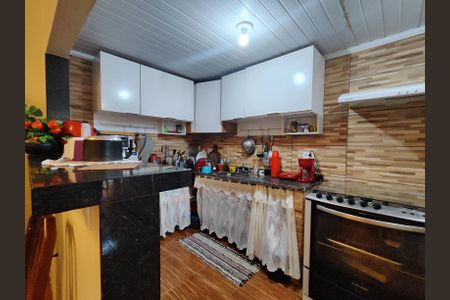 Casa à venda com 180m², 3 quartos e 2 vagasCozinha