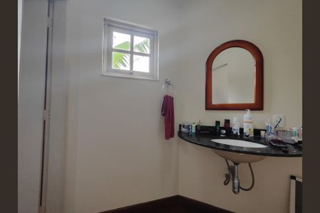 Casa à venda com 180m², 3 quartos e 2 vagasBanheiro da Suíte