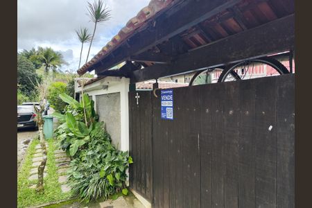 Casa à venda com 180m², 3 quartos e 2 vagasPlaquinha