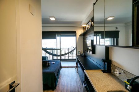 Studio à venda com 27m², 1 quarto e sem vaga Studio à venda com 27m², 1 quarto e sem vagaCozinha