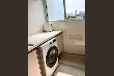 Apartamento à venda com 66m², 2 quartos e 2 vagasÁrea de Serviço