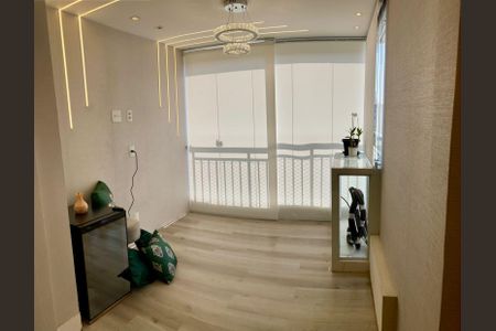 Apartamento à venda com 66m², 2 quartos e 2 vagasVaranda