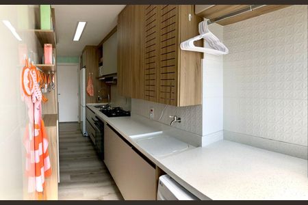 Apartamento à venda com 66m², 2 quartos e 2 vagasÁrea de Serviço