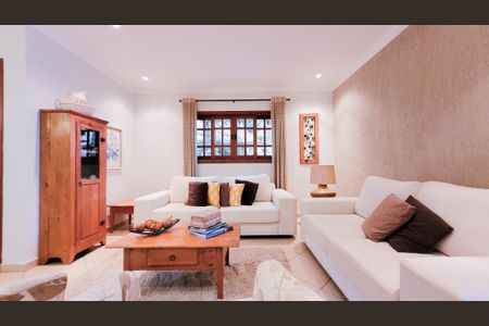 Casa de condomínio à venda com 250m², 3 quartos e 2 vagasSala