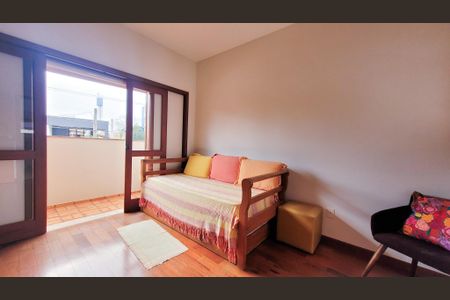 Casa de condomínio à venda com 250m², 3 quartos e 2 vagasSuíte 2