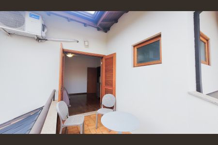 Casa de condomínio à venda com 250m², 3 quartos e 2 vagasVaranda da Suíte Master