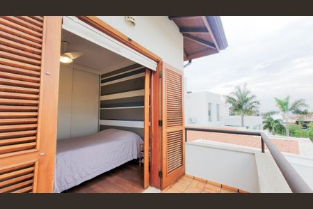 Casa de condomínio à venda com 250m², 3 quartos e 2 vagasVaranda da Suíte 1