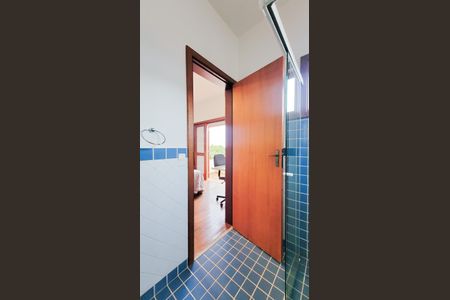 Casa de condomínio à venda com 250m², 3 quartos e 2 vagasBanheiro da Suíte 1