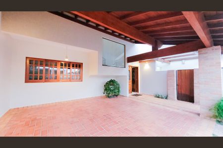 Casa de condomínio à venda com 250m², 3 quartos e 2 vagasGaragem