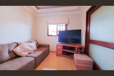 Casa de condomínio à venda com 250m², 3 quartos e 2 vagasSala de Tv