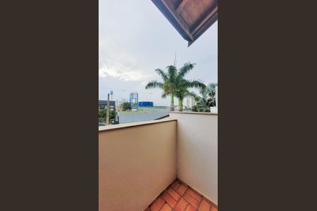 Casa de condomínio à venda com 250m², 3 quartos e 2 vagasVaranda da Suíte 2